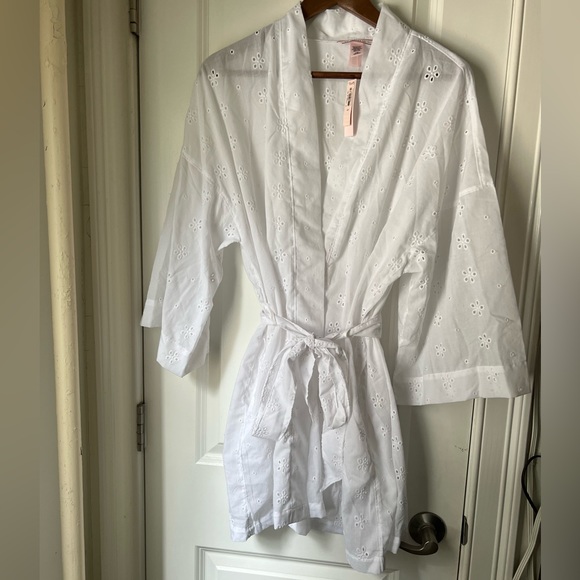 Victoria’s Secret Robe - Picture 3 of 7